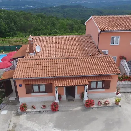 Belvedere Krusvari Διαμέρισμα *